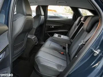Peugeot 3008 Hybrid 225 e-EAT8 Allure Pack