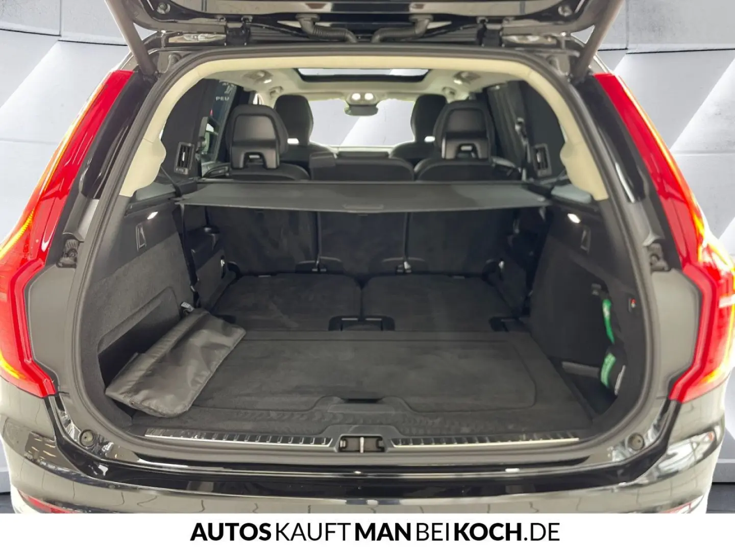 Volvo XC90 T8 AWD Ultimate Bright H K PANO HUD