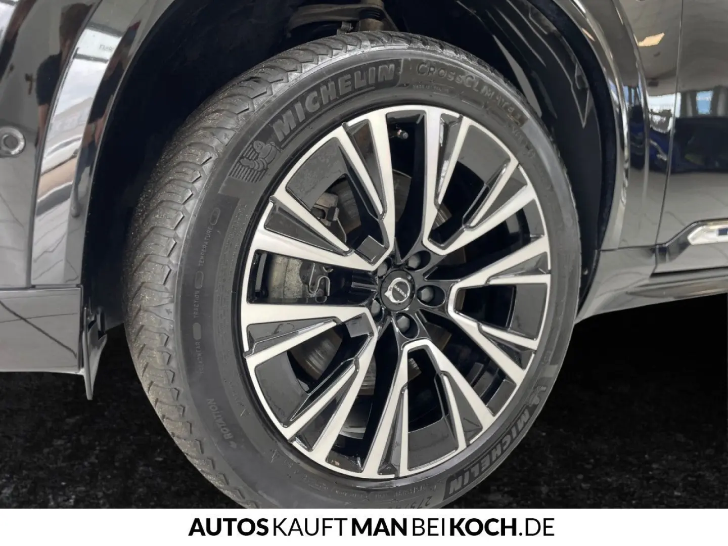 Volvo XC90 T8 AWD Ultimate Bright H K PANO HUD