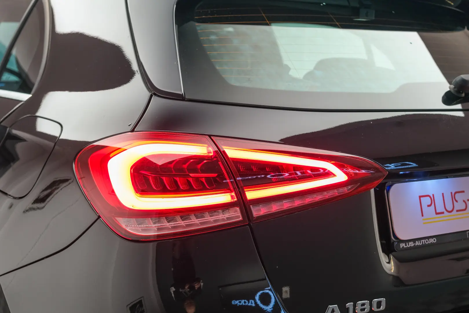 Mercedes-Benz A 180