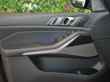 X5 40d M