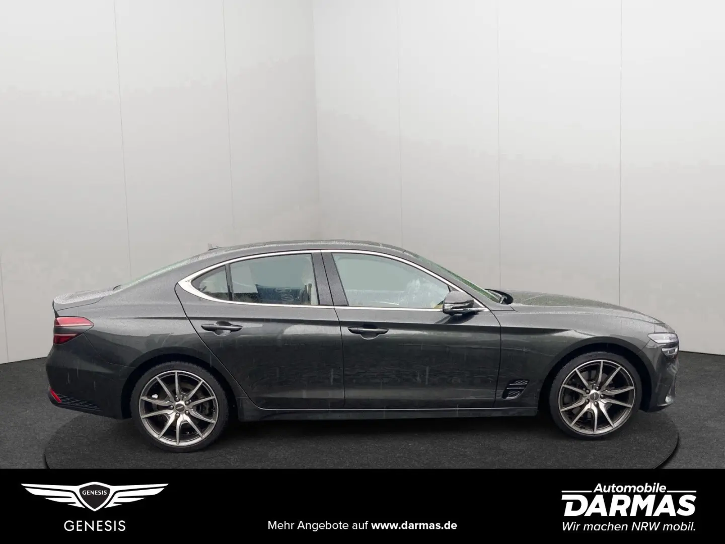 Genesis G70 2.0T AWD Luxury
