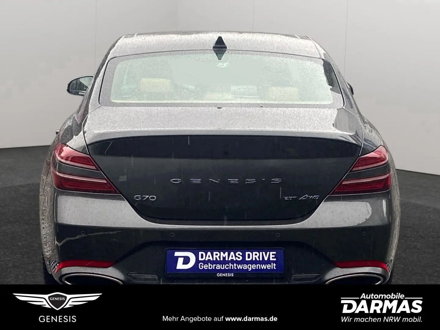 Genesis G70 2.0T AWD Luxury