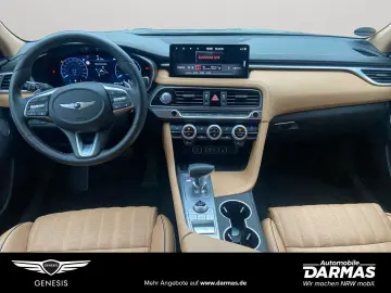 Genesis G70 2.0T AWD Luxury