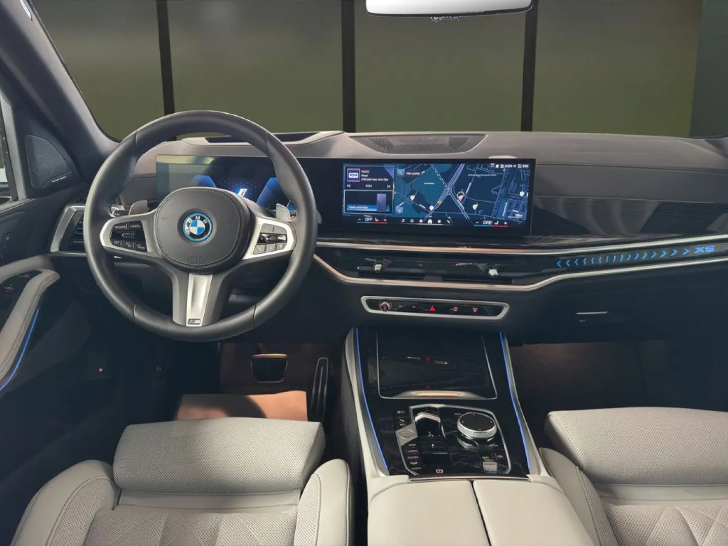 X5 xDrive50e M-Sport LED NAVI 360° H/K AHK 22