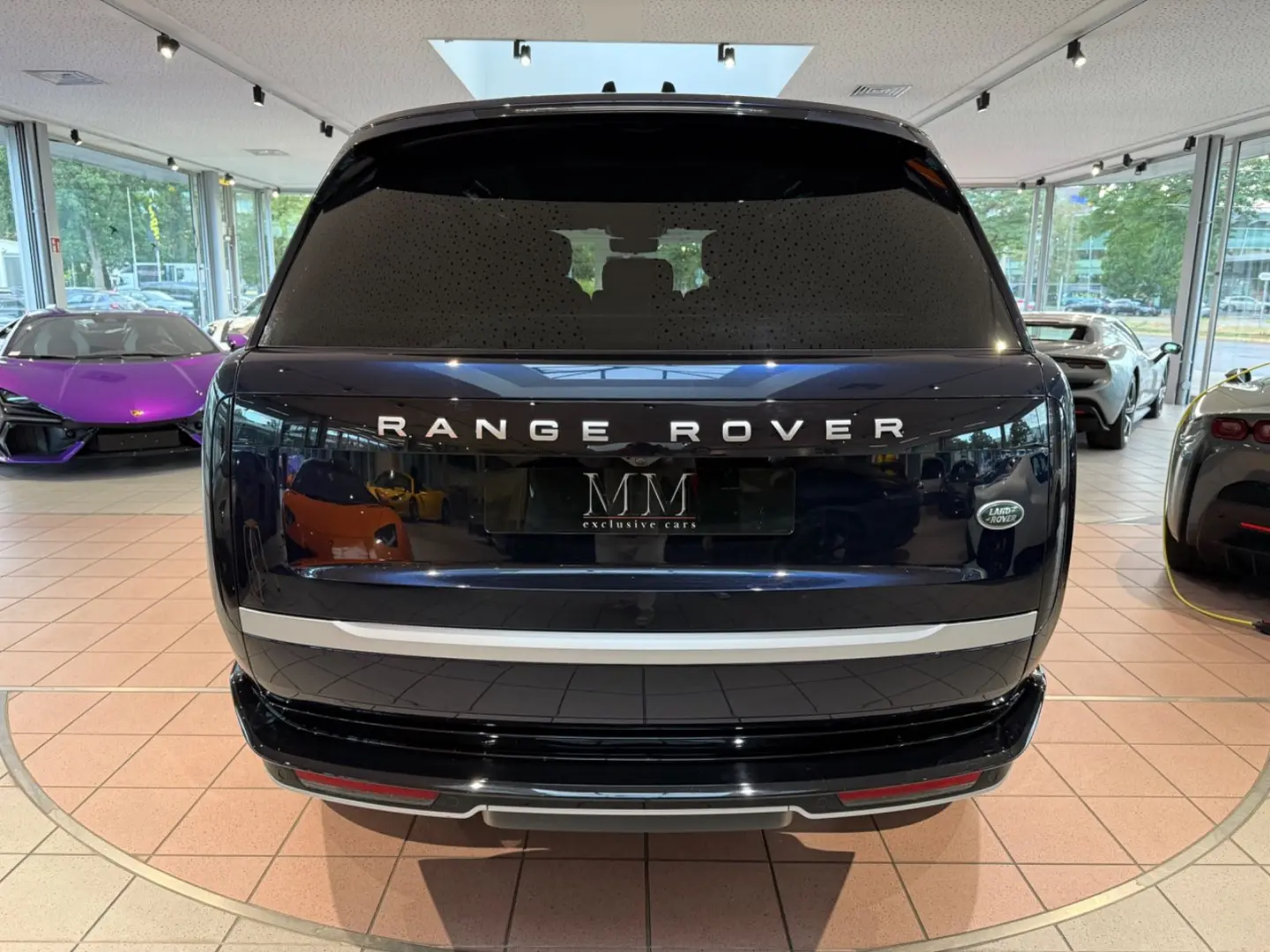 Range Rover P 530 LWB Autobiography 7-Sitzer