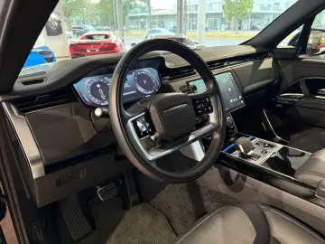 Range Rover P 530 LWB Autobiography 7-Sitzer