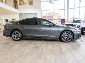 Audi A8 60 TFSI e quattro Tiptronic