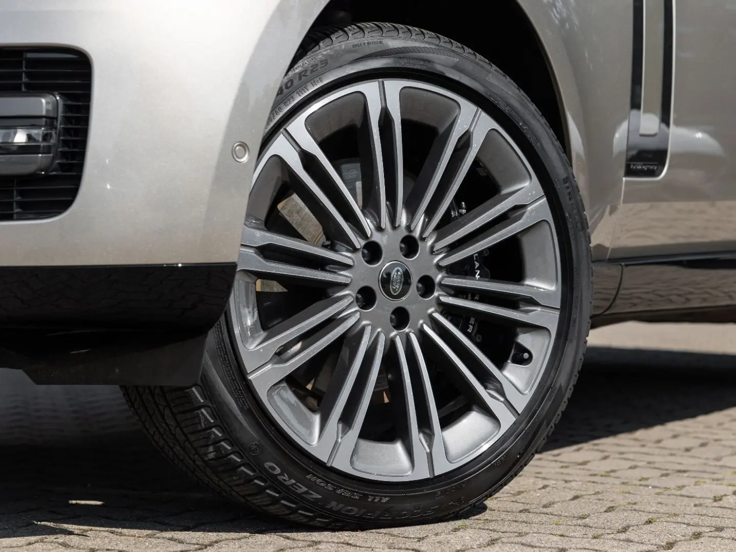 Range Rover P530 Autobiography (LWB) ACC FLA