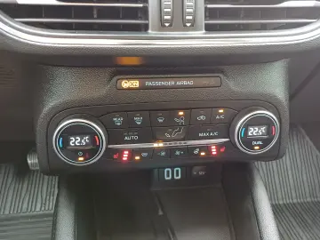 FORD FOCUS 1.5 ECOBLUE 120HP TITANIUM