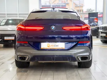 BMW X6 M50D