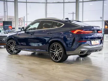 BMW X6 M50D