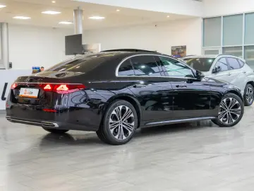Mercedes-Benz E-Class 200 9G-TRONIC