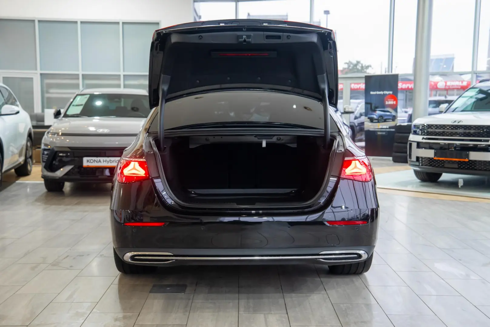Mercedes-Benz E-Class 200 9G-TRONIC