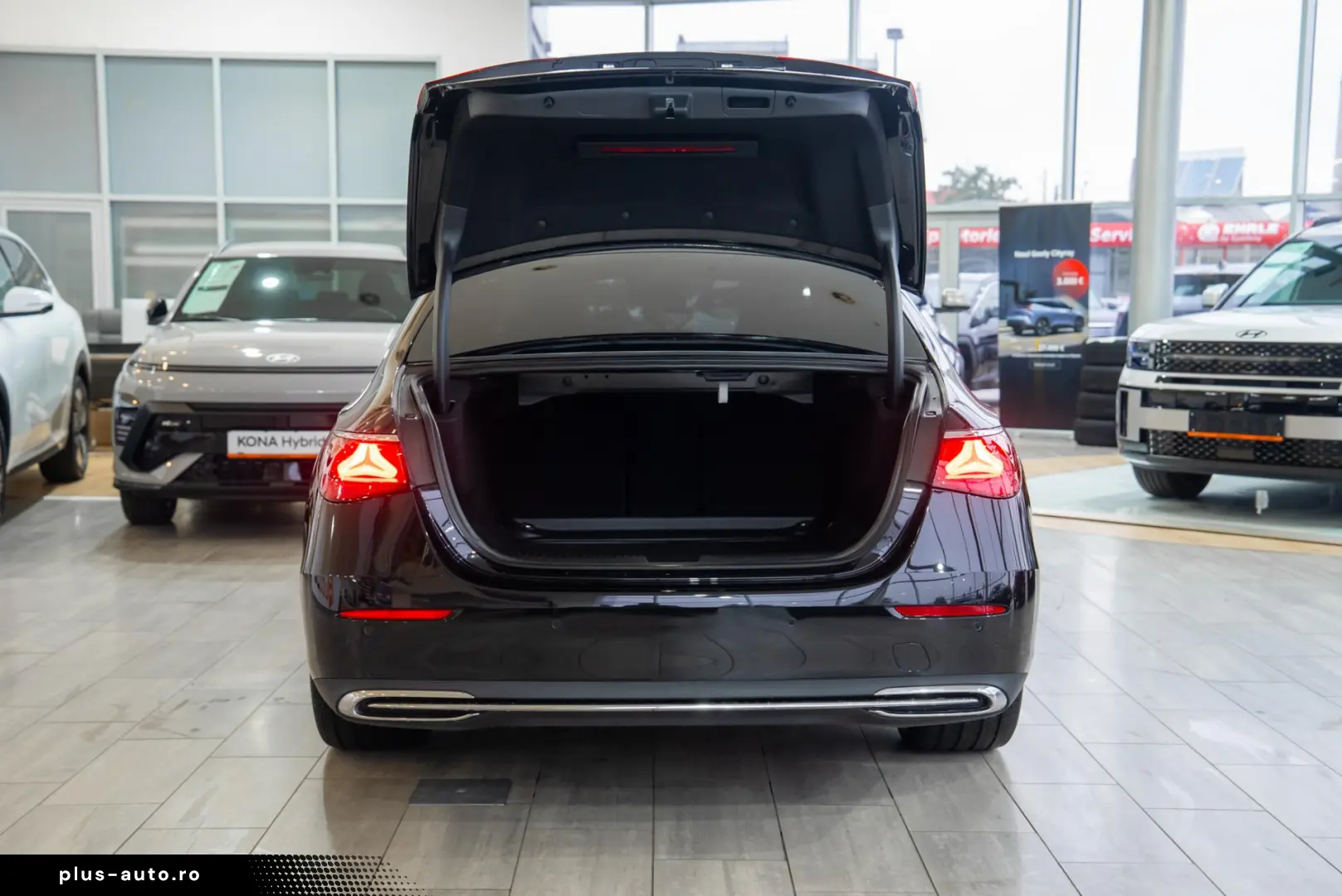 Mercedes-Benz E-Class E200