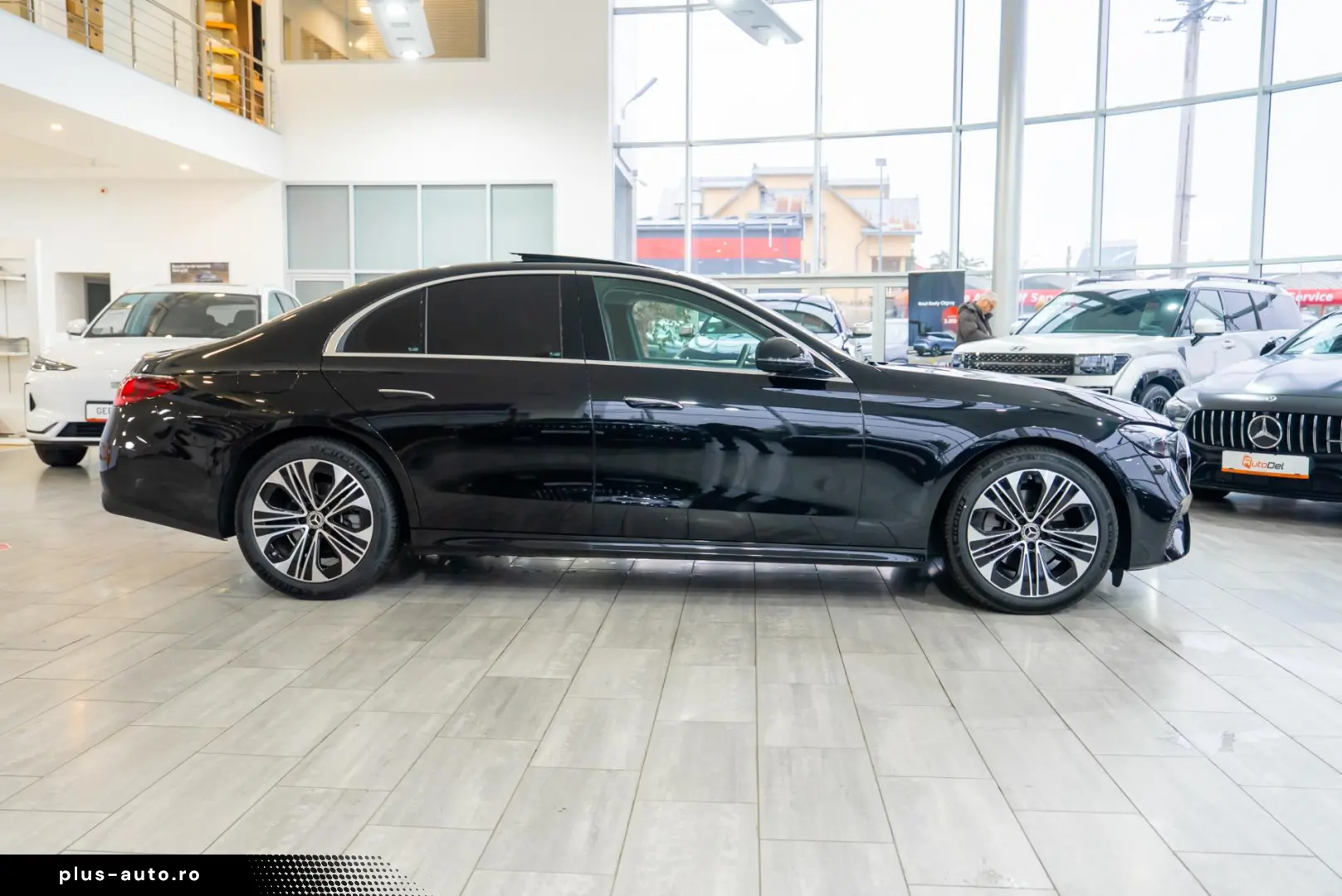 Mercedes-Benz E-Class E200