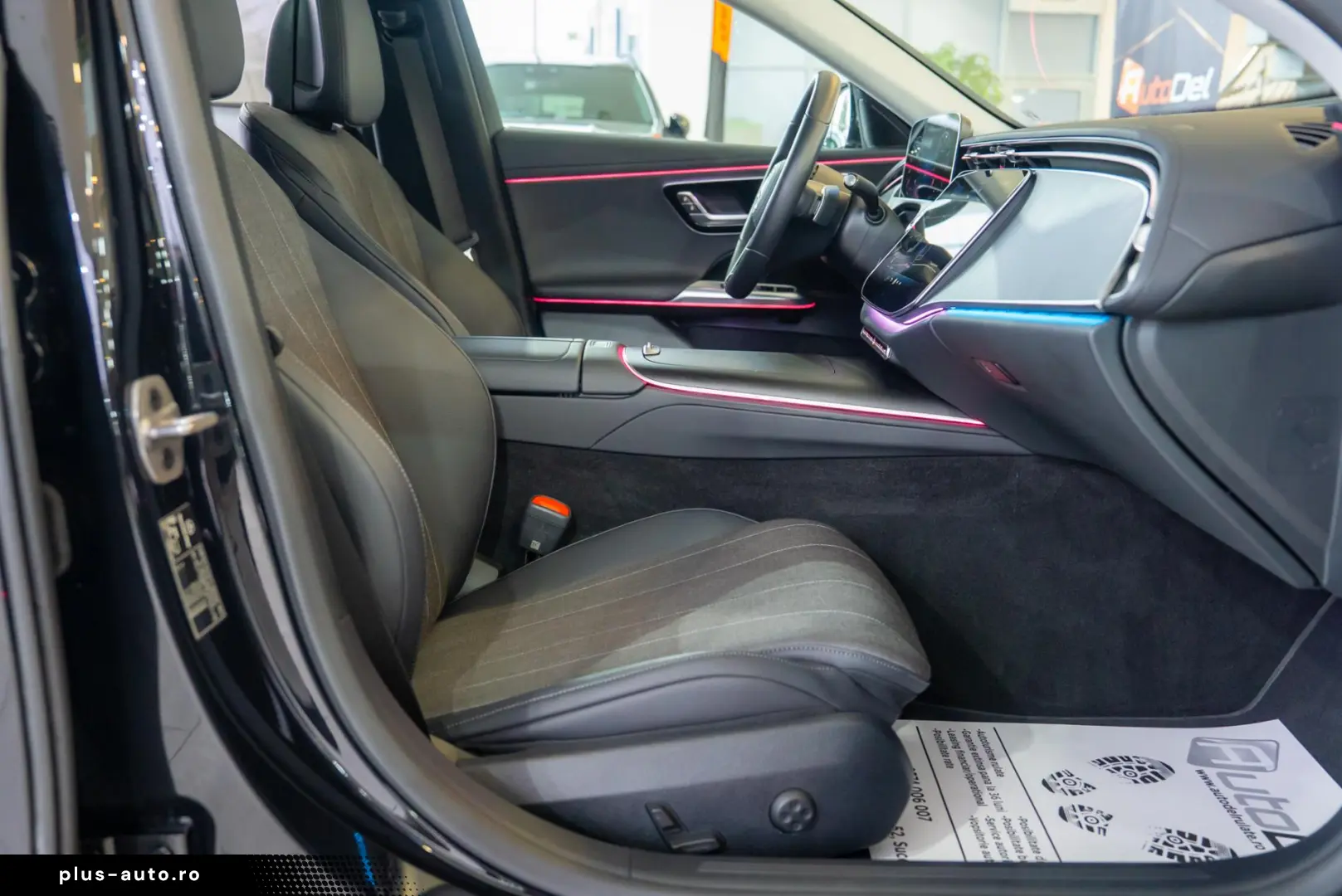 Mercedes-Benz E-Class E200