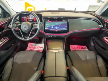 Mercedes-Benz E-Class E200