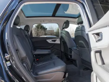 Q7 50 TDI