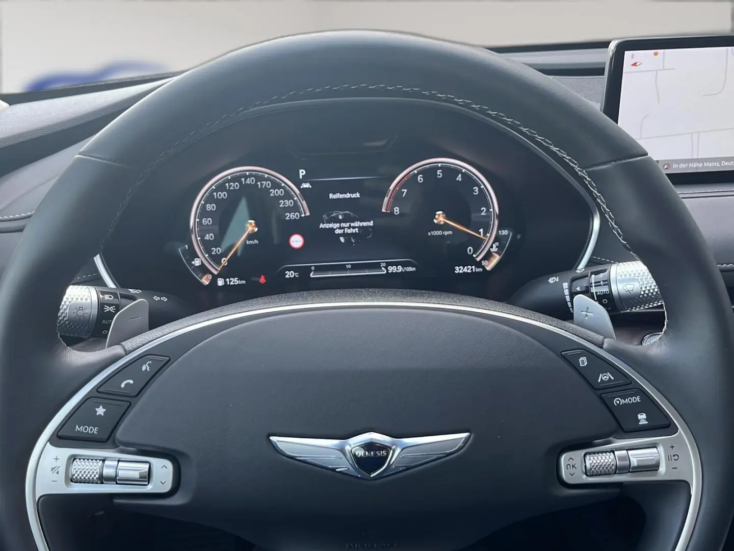 Genesis  G80 2.5T AWD Luxury, Innovation