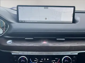Genesis  G80 2.5T AWD Luxury, Innovation