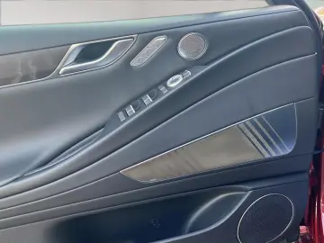 Genesis  G80 2.5T AWD Luxury, Innovation