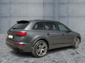 Q7 50 TDI QU S-LINE