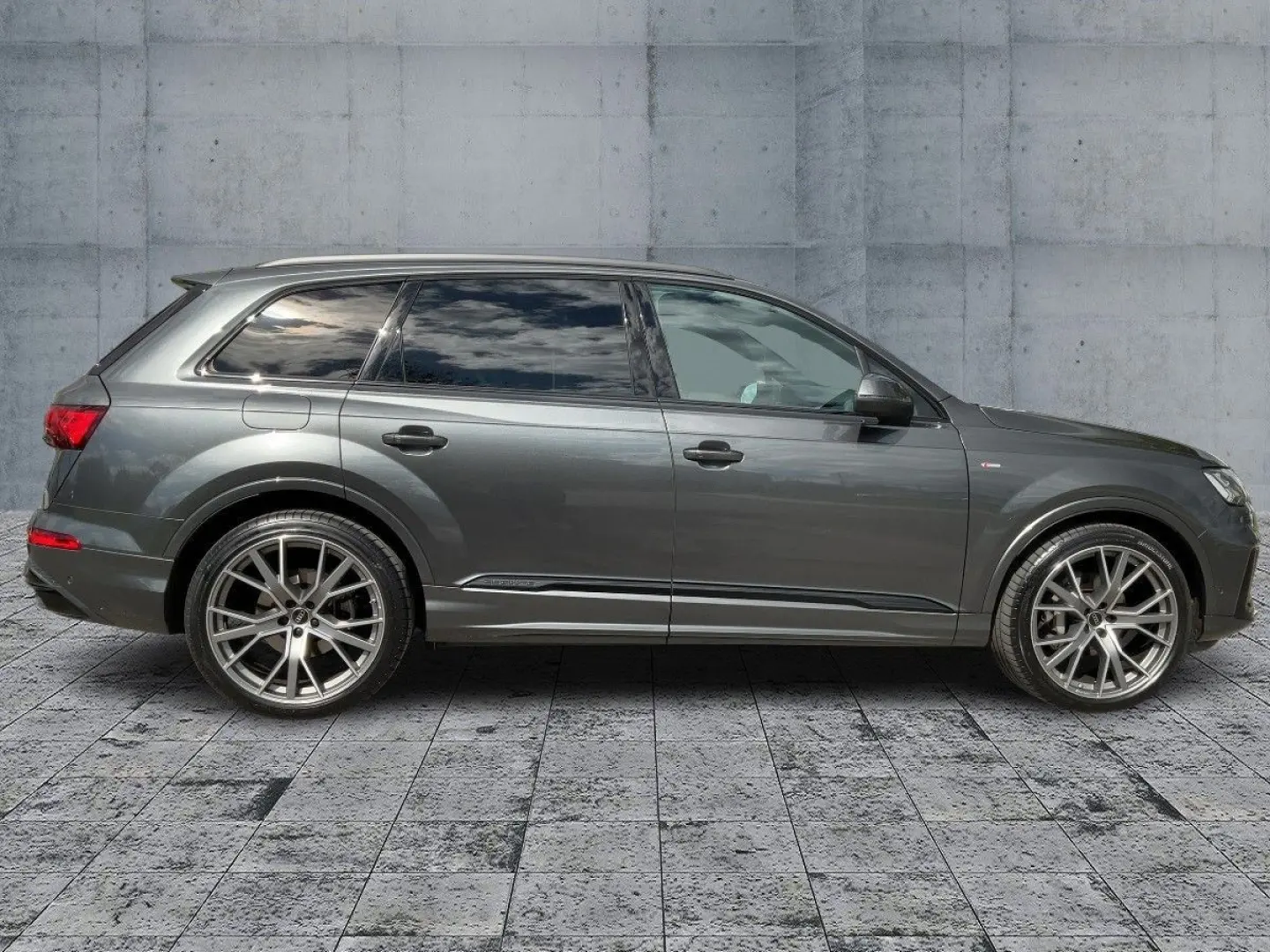 Q7 50 TDI QU S-LINE