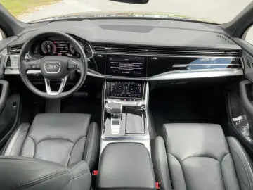 Q7 50 TDI QU S-LINE