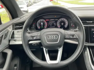 Q7 50 TDI QU S-LINE
