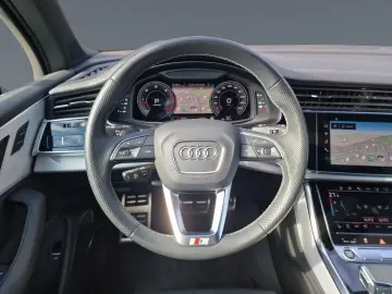 Q7 50 TDI S line