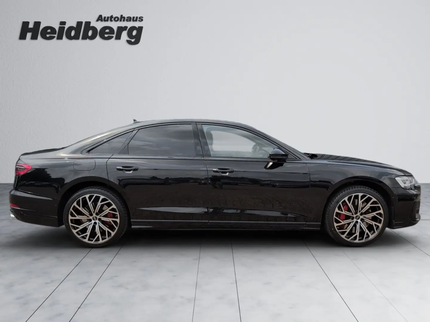 S8 TFSI quattro UPE: 193 K Individual Advanced