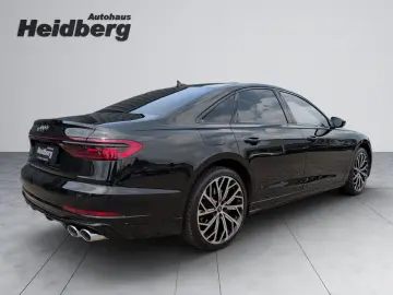 S8 TFSI quattro UPE: 193 K Individual Advanced