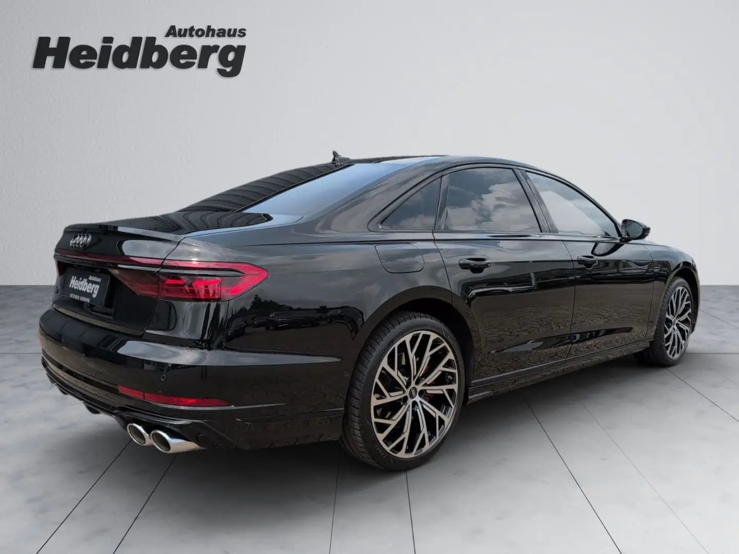 S8 TFSI quattro UPE: 193 K Individual Advanced