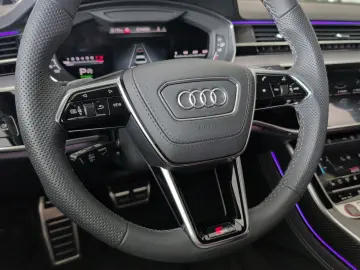 S8 TFSI quattro UPE: 193 K Individual Advanced