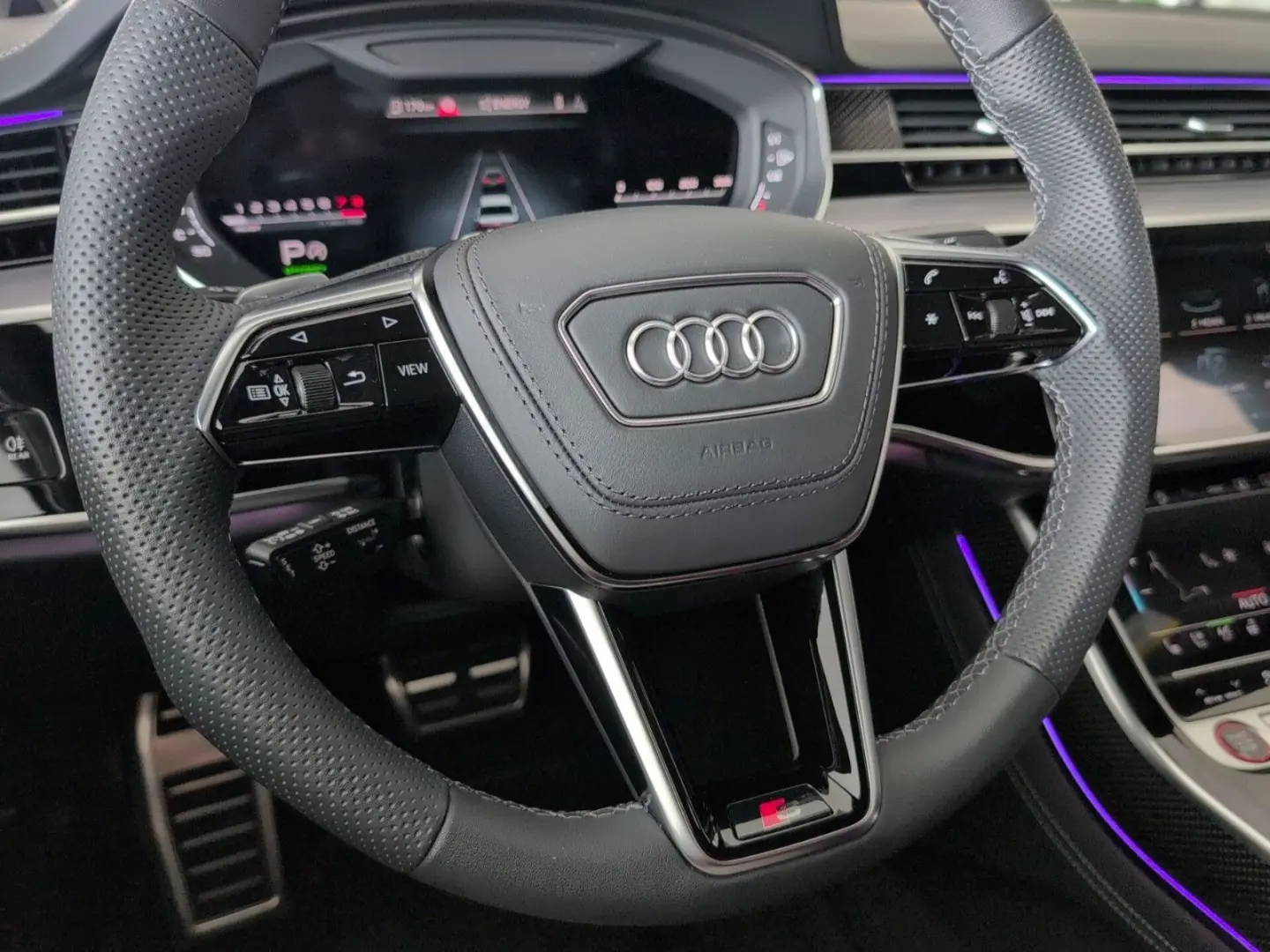 S8 TFSI quattro UPE: 193 K Individual Advanced