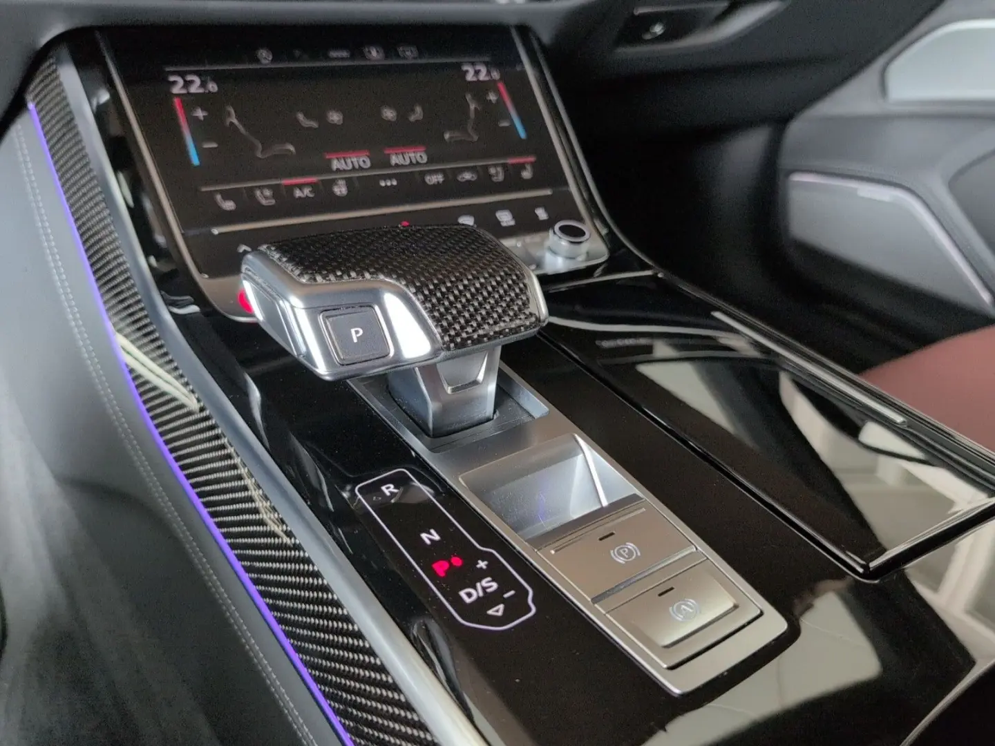 S8 TFSI quattro UPE: 193 K Individual Advanced
