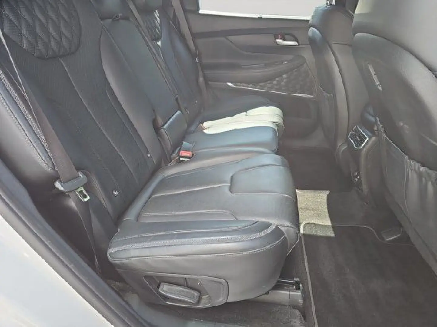 Hyundai  Santa Fe  1.6 T-GDI 4WD Plug-In-Hybrid Signature