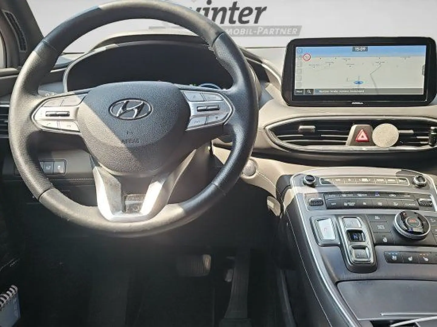 Hyundai  Santa Fe  1.6 T-GDI 4WD Plug-In-Hybrid Signature