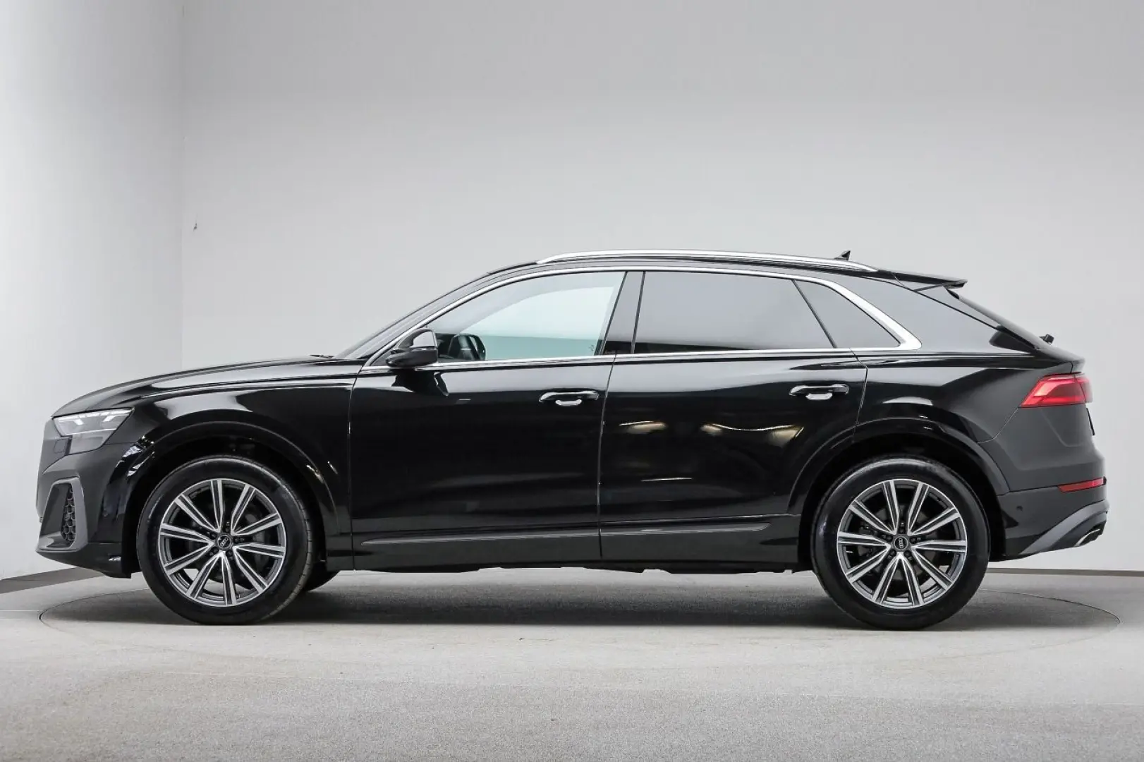 Q8 50 TDI quattro S-LINE