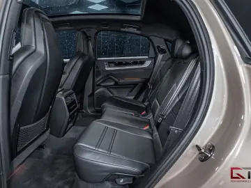 Porsche Cayenne 75 Years