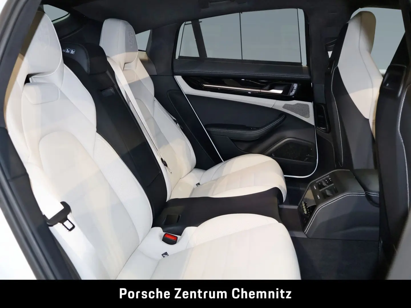 Panamera 4S E-Hybrid Sportabgas;Sitzbelüft.;Nach