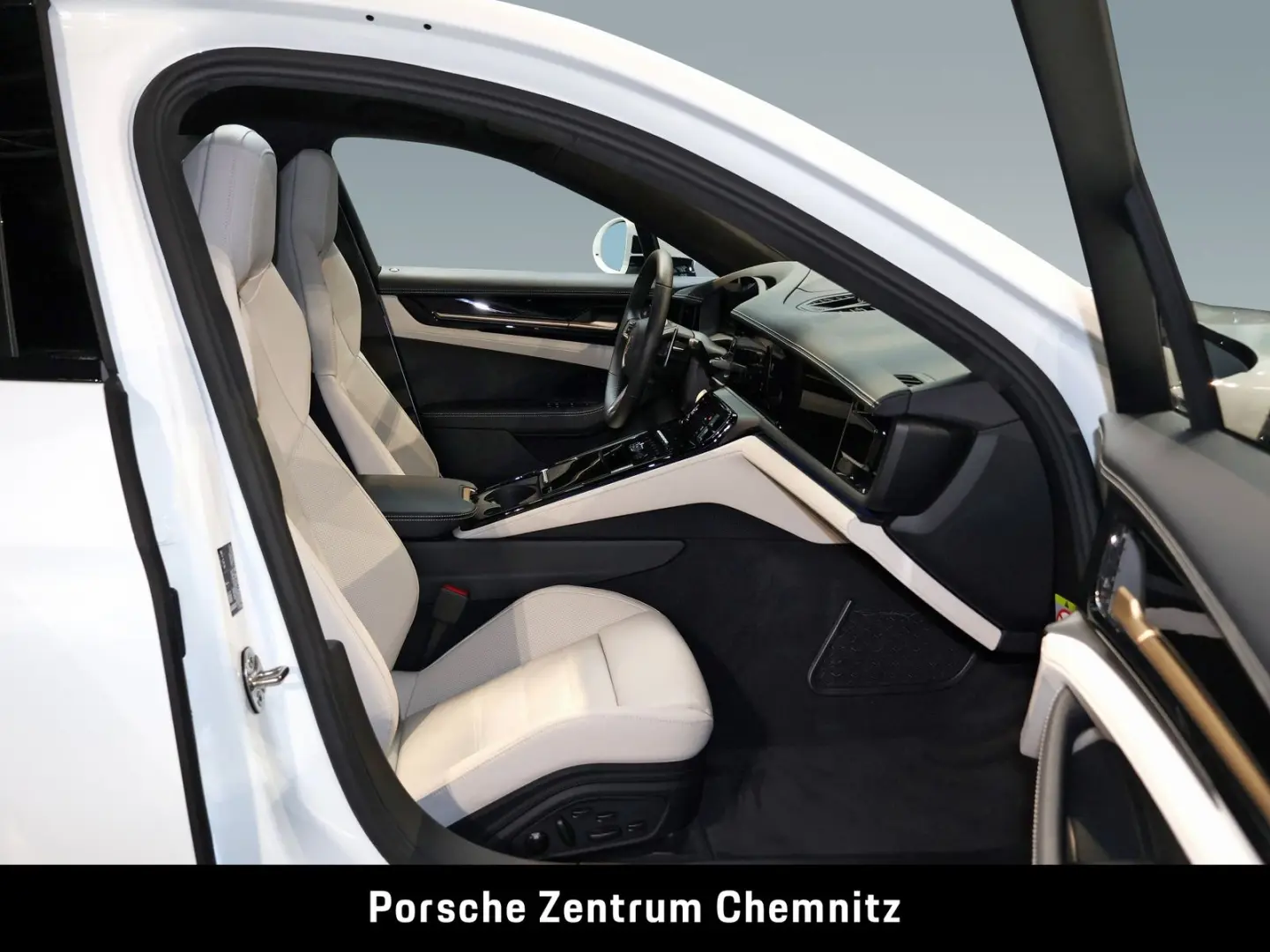 Panamera 4S E-Hybrid Sportabgas;Sitzbelüft.;Nach