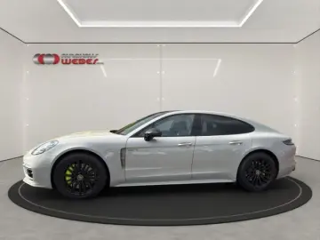 Panamera 4 E-Hybrid Platinum Edition BOSE+MATRIX