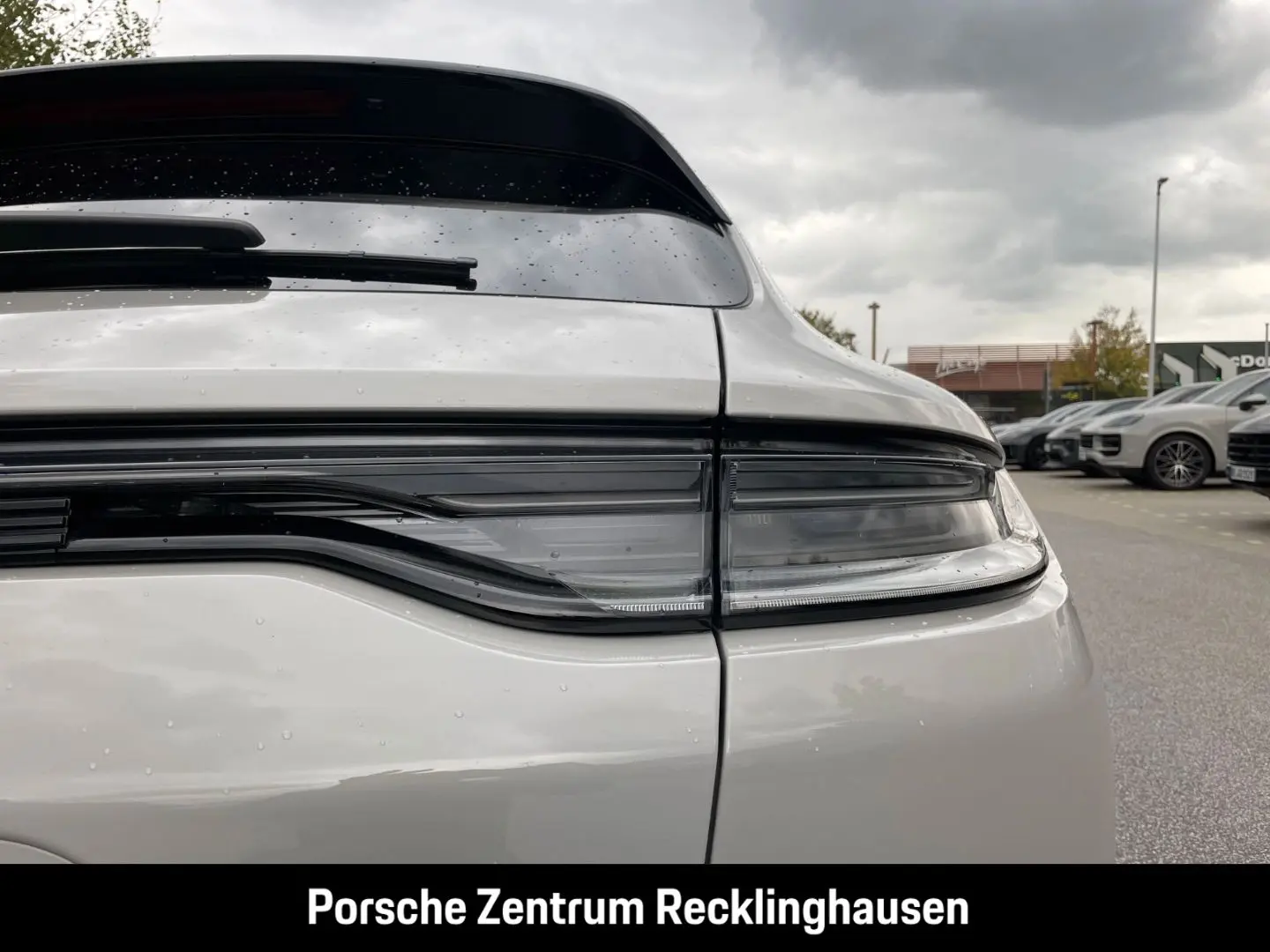 Panamera GTS Sport Turismo Nachtsicht Head-Up