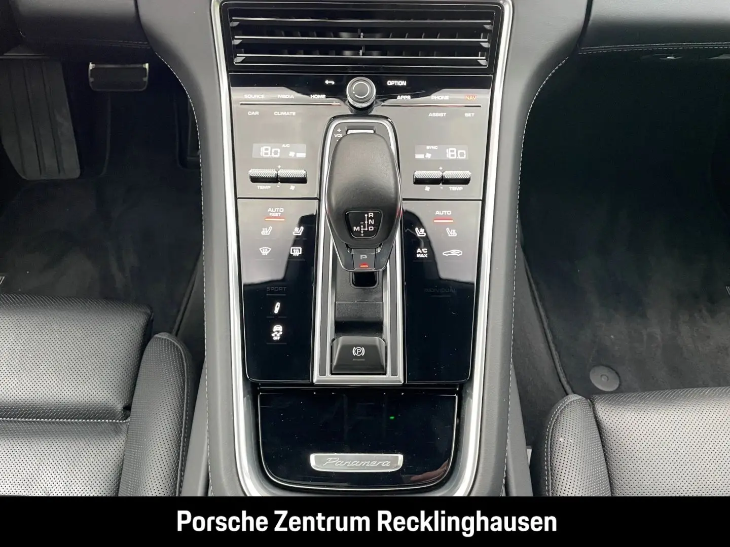 Panamera GTS Sport Turismo Nachtsicht Head-Up