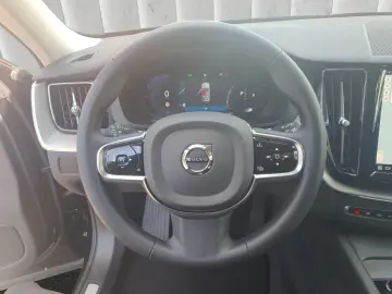 XC 60 B4 Plus Dark 4x4 Aut.   LED   AHK   ACC