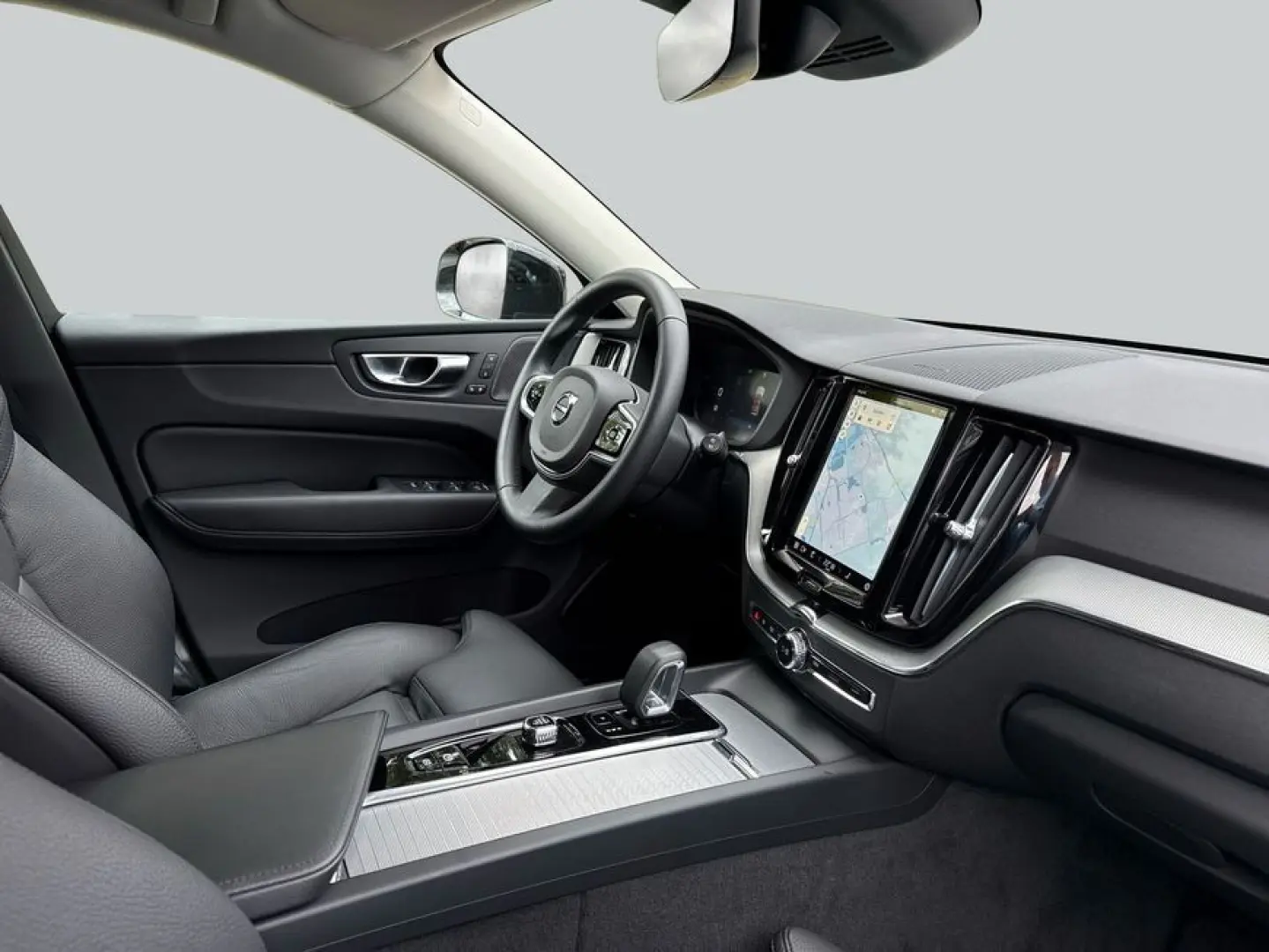 XC60 B5 B AWD Plus Dark