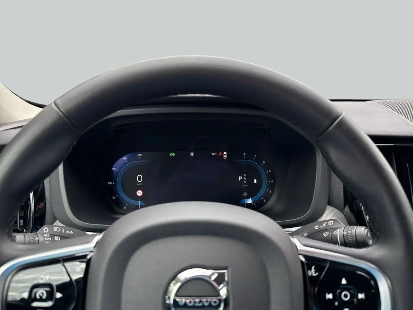 XC60 B5 B AWD Plus Dark