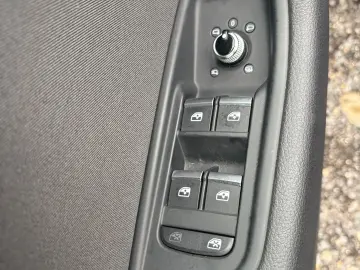 Audi A4 ver-40-tfsi-quattro-s-tronic-mhev-advance
